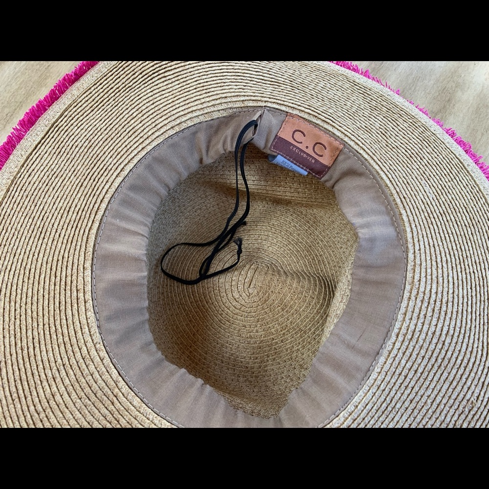 C.C. Prep Beach Hat - Picture 3 of 3